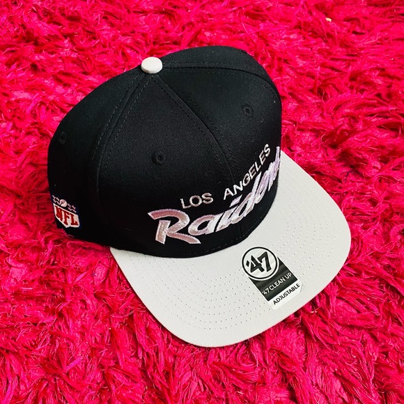 Hat - Picture 1 of 2